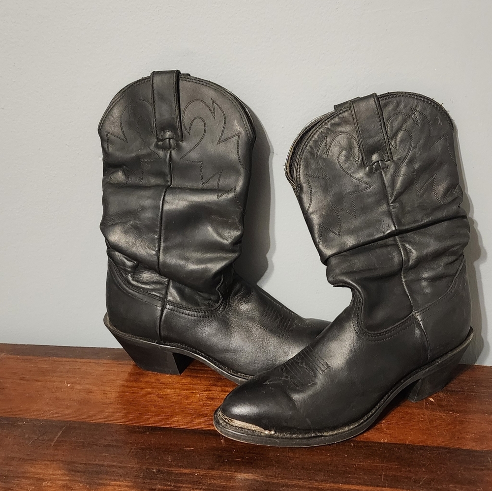 Durango Black Cowboy/cowgirl boots Size 7.5